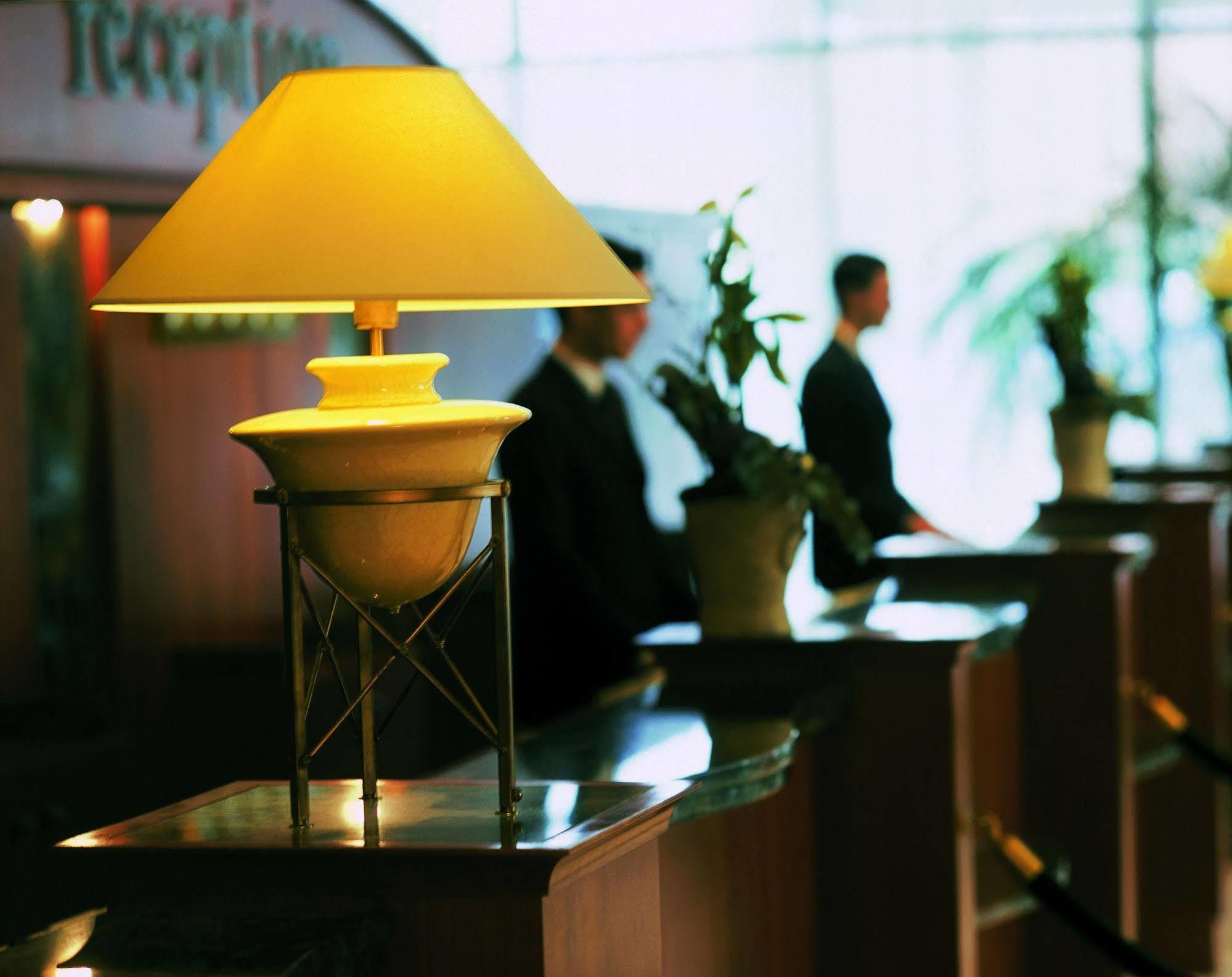 Nh Brussels Airport Hotel 4*